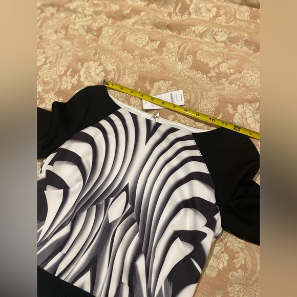 Bebe Size Small Long Sleeved Print Block Scuba Dress Robe Scuba Motif NWT - Picture 12 of 16